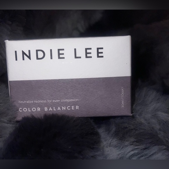 Indie Lee, Color Balancer⭐️ - Picture 2 of 7